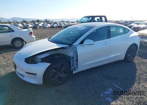 2020 Tesla Model 3 from USA, damaged, VIN 5YJ3E1EB6LF637575